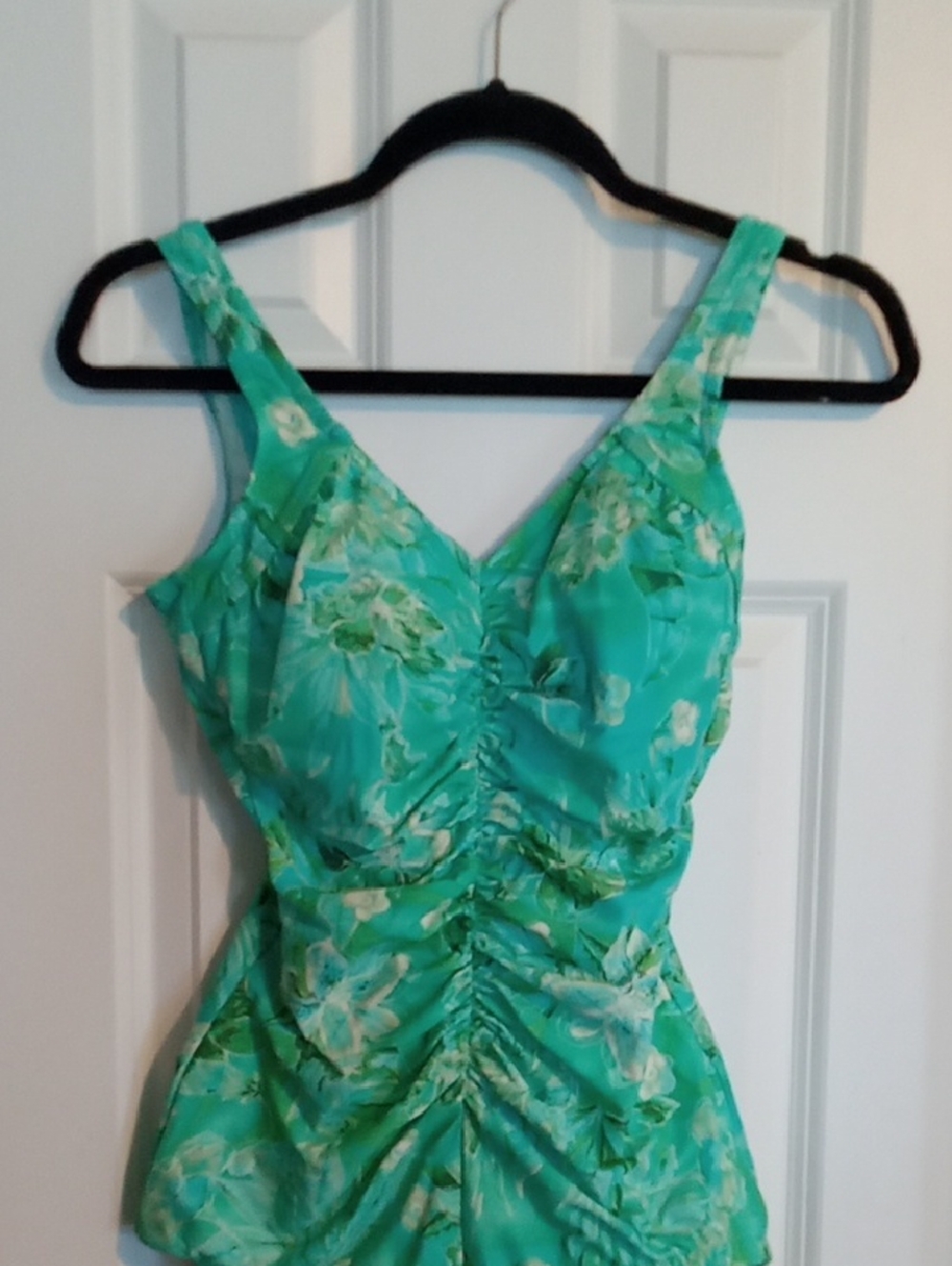 Floral Ruched One-Piece Swimsuit - Green - Picture 2 of 5